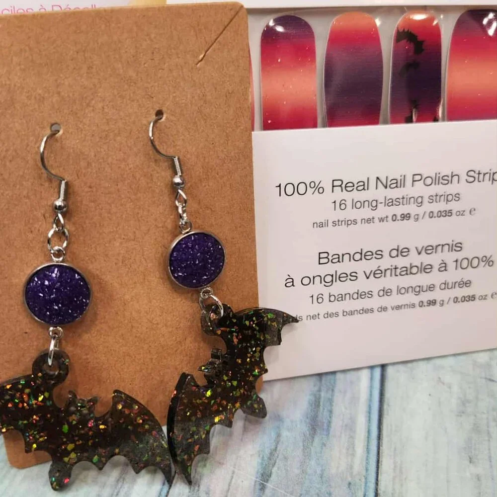 Color Street Halloween Nail Set- Bat to the Bone